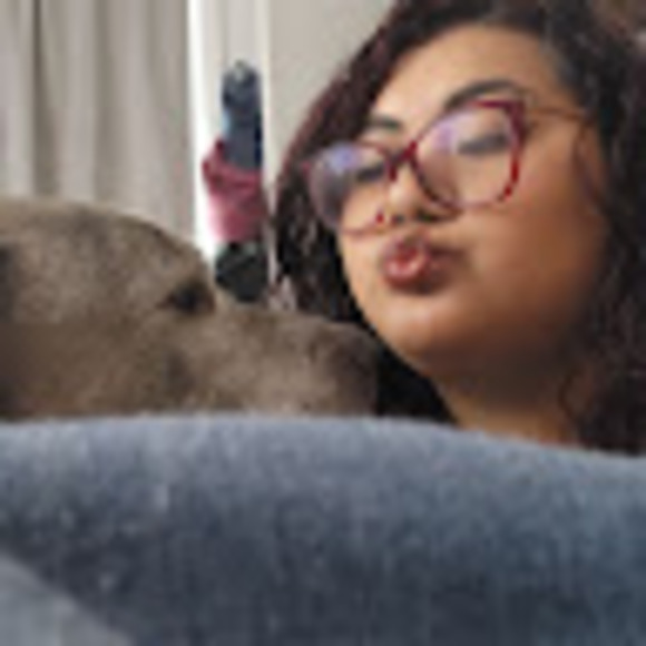 Meet your Posher, Daniela - Picture 1 of 1